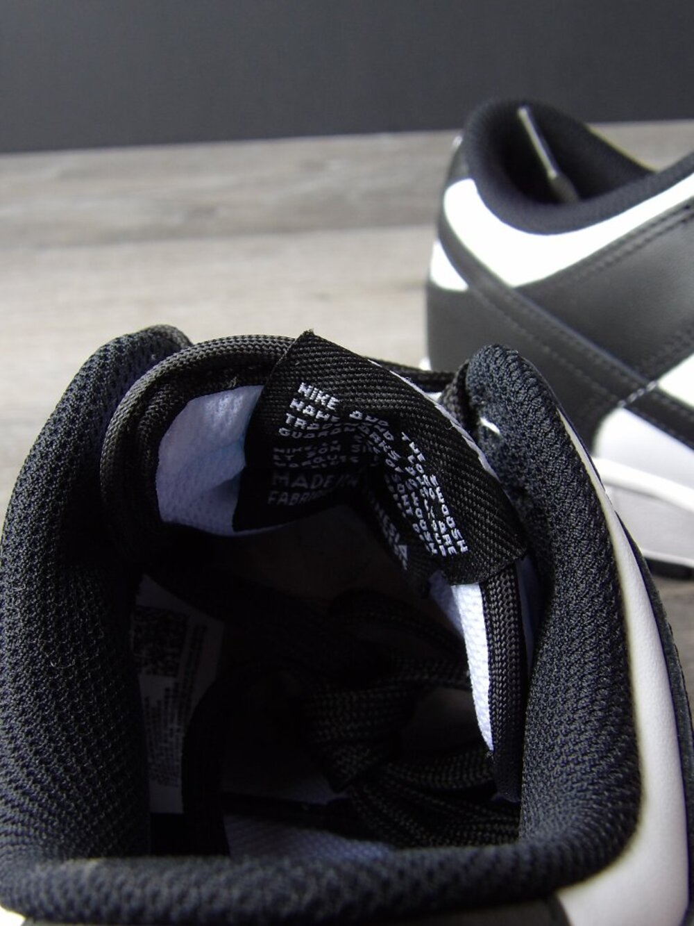 Size 8 - Nike Dunk Low Black White W (PANDA) - Picture 4 of 4